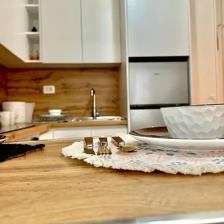 Atmangalem21, Your Cozy Τίρανα