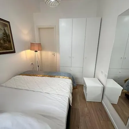 Atmangalem21, Your Cozy Διαμέρισμα Τίρανα